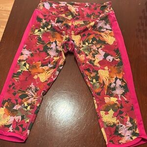 Tek Gear Women's Floral Leggings - Red and Pink